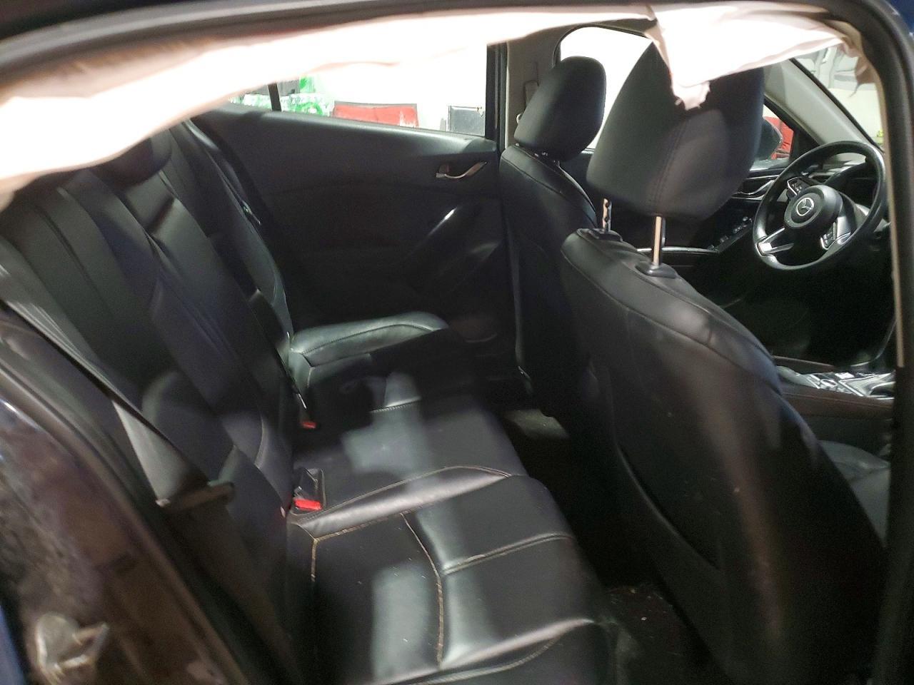 2018 Mazda 3 se