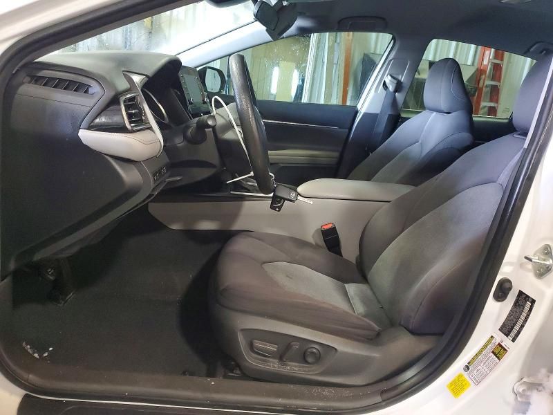 2021 Toyota Camry le