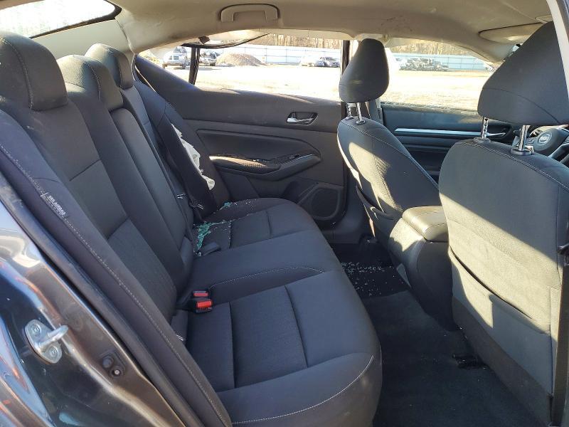 2021 Nissan Altima sv