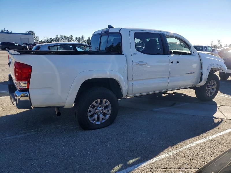2017 Toyota Tacoma Double cab