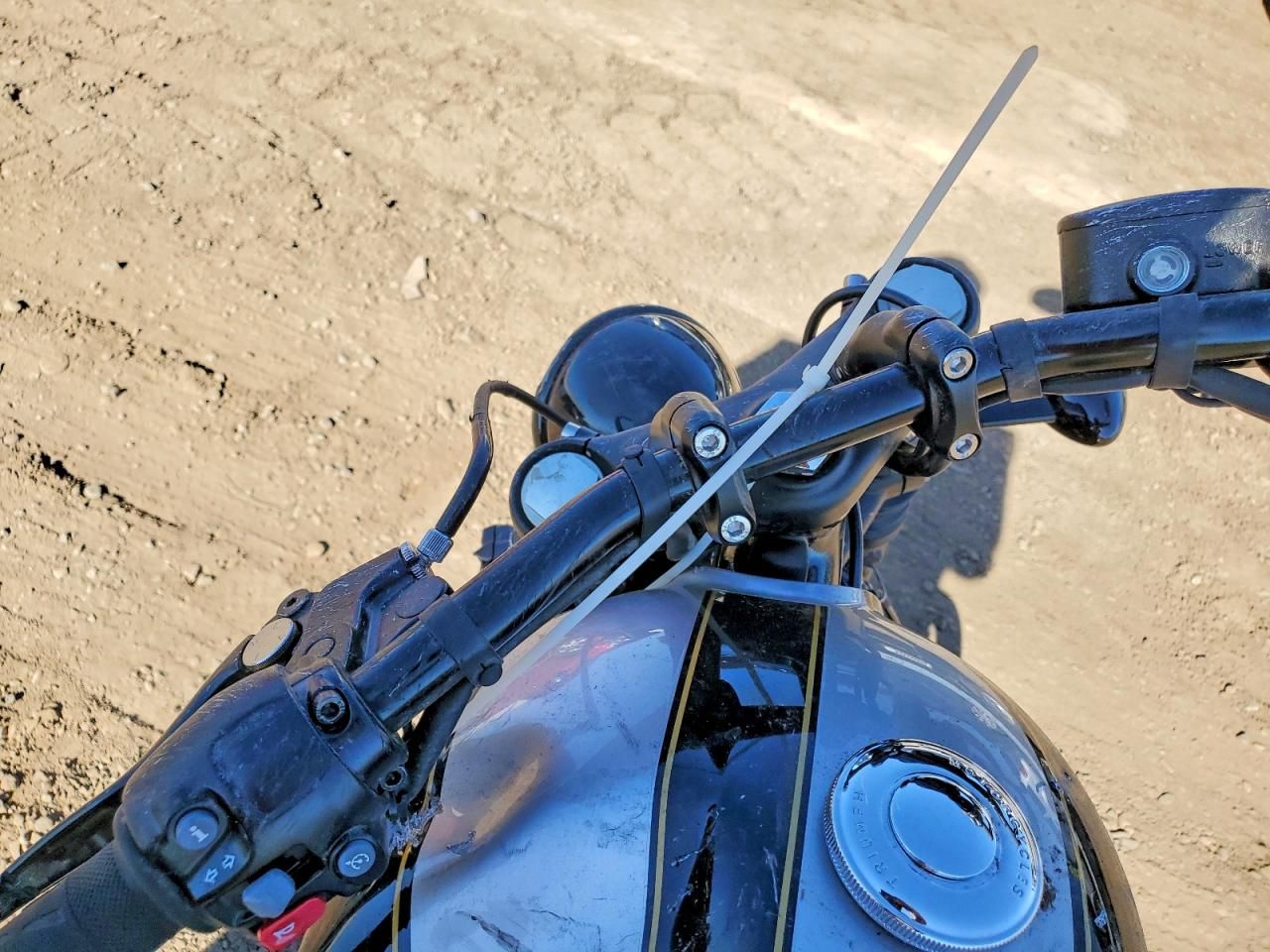 2025 Triumph Bonneville Bobber