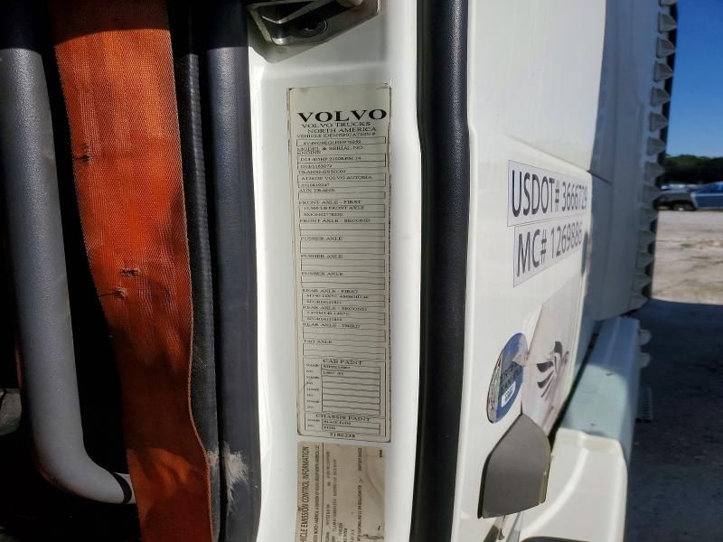 2017 Volvo VNL Semi Truck