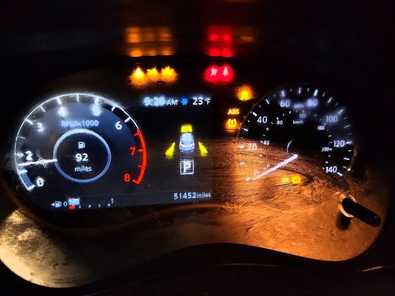 2022 Nissan Kicks sr