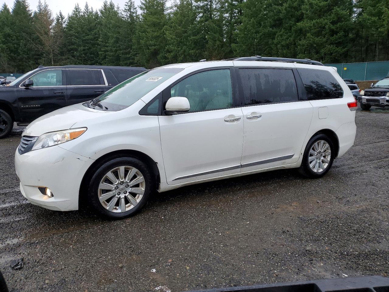 2011 Toyota Sienna xle