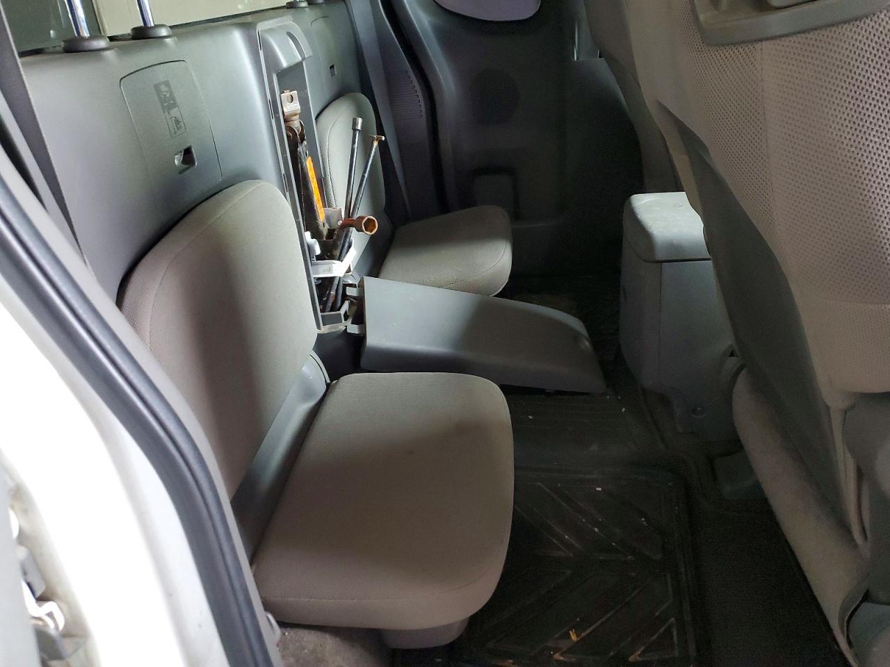 2010 Nissan Frontier King Cab SE