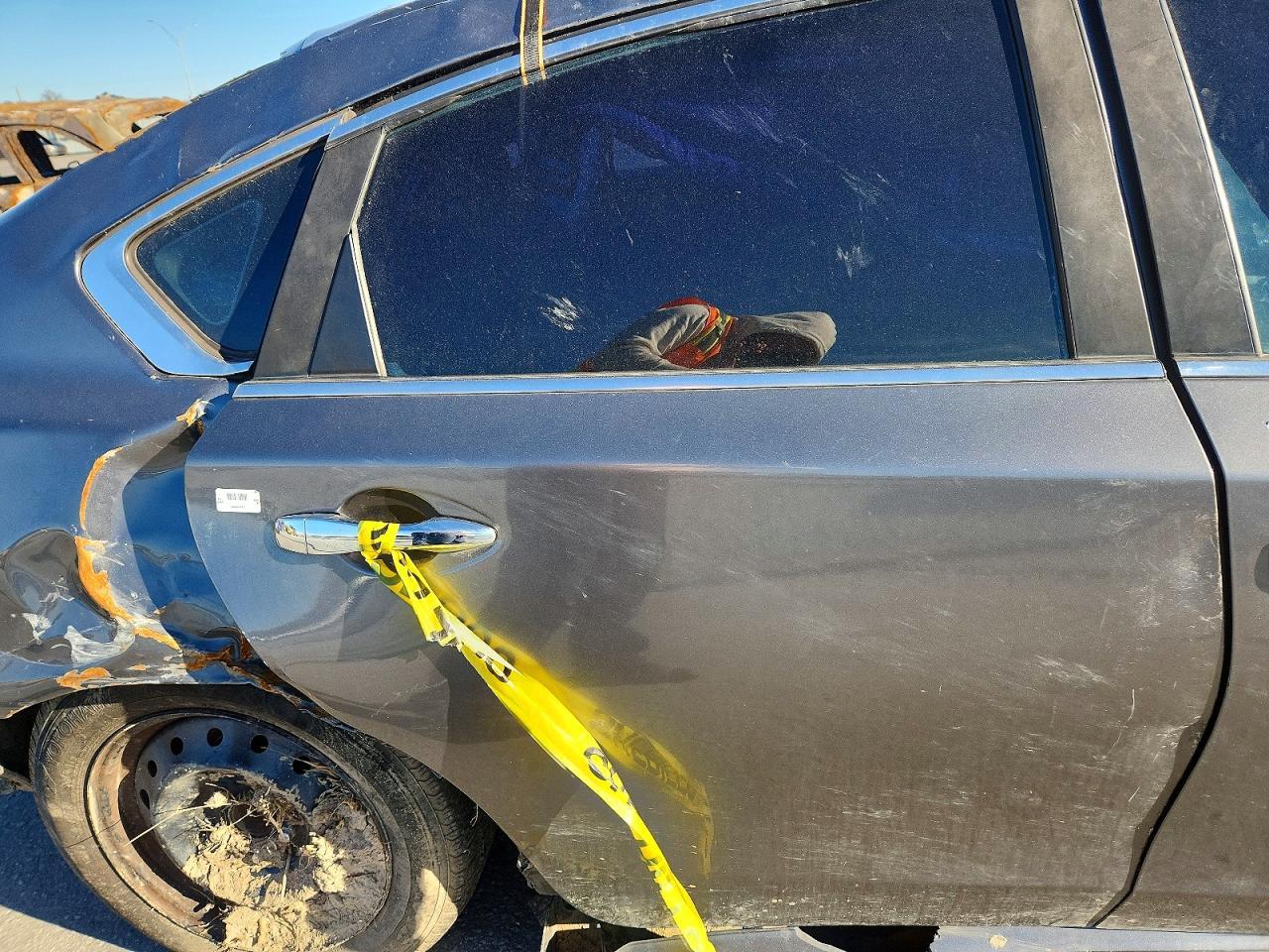 2016 Niss Altima 2.5 s