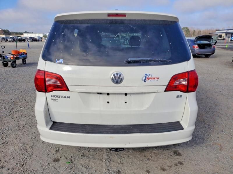 2011 Volkswagen Routan se