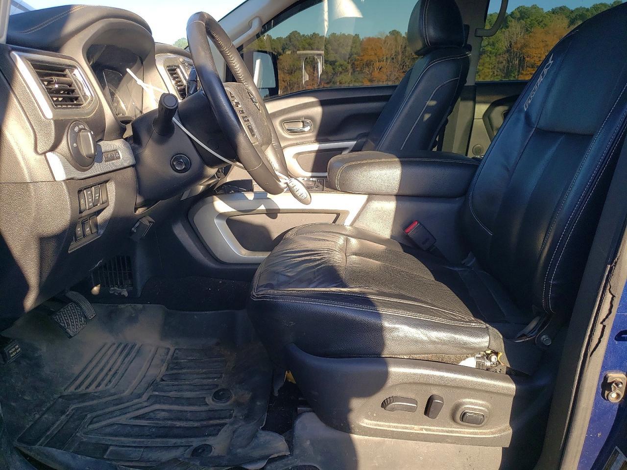 2016 Nissan Titan xd sl
