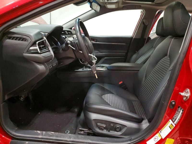 2019 Toyota Camry se