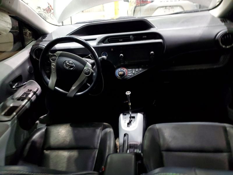 2013 Toyota Prius c