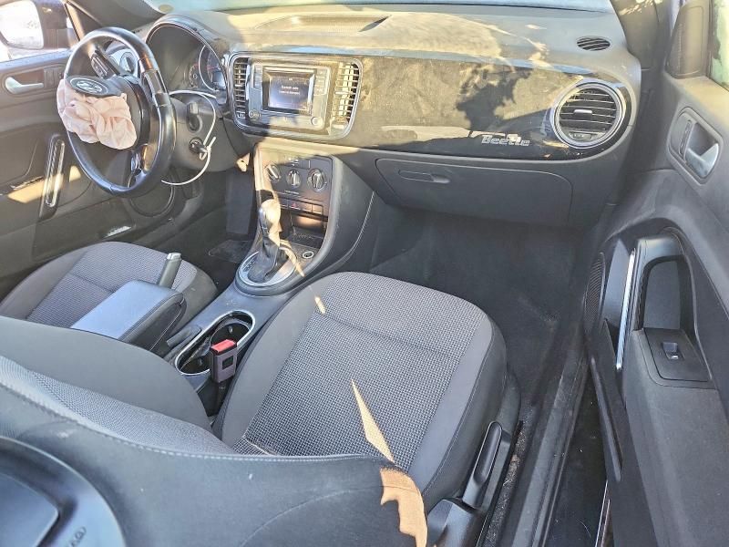 2019 Volkswagen Beetle s