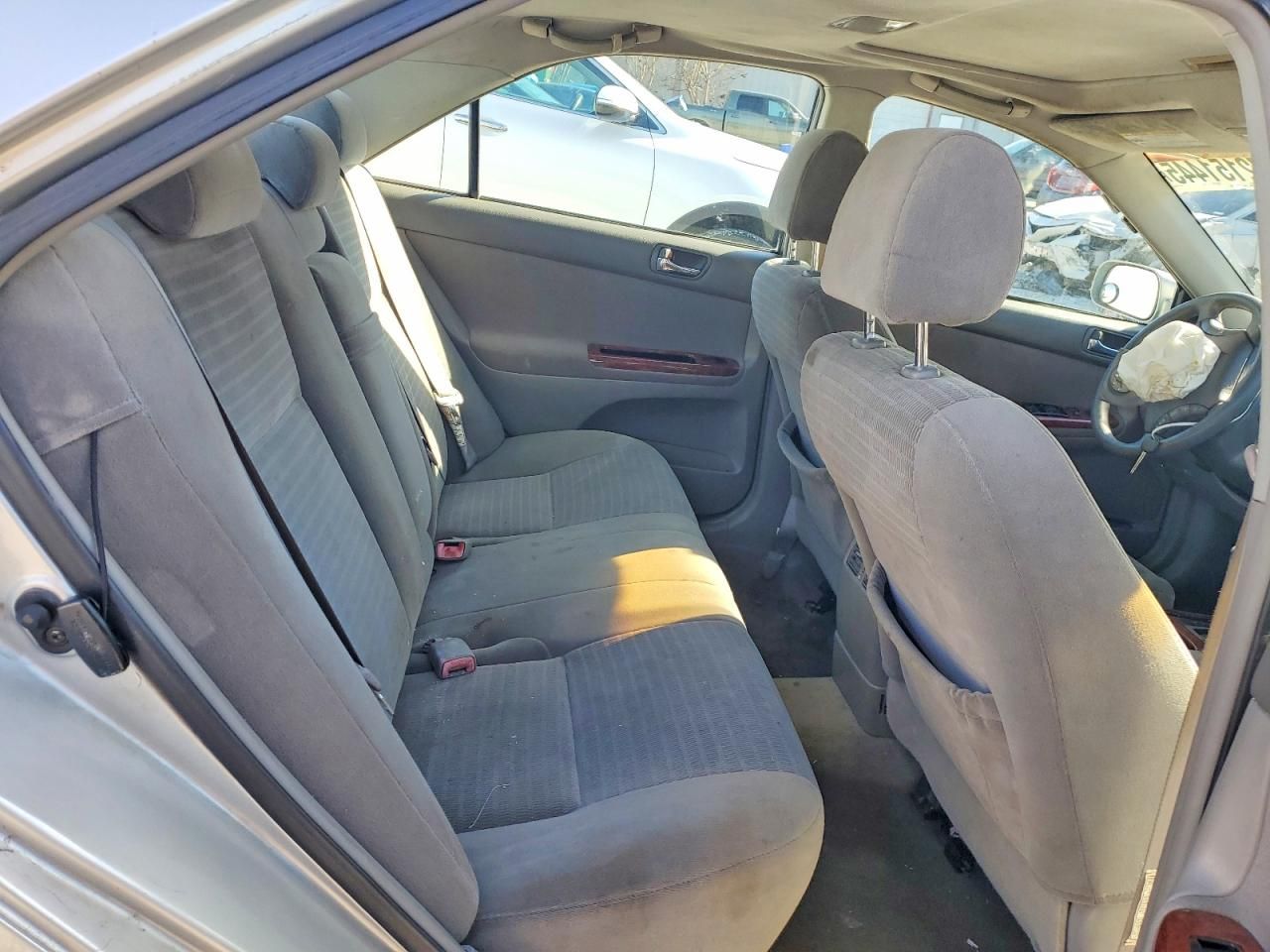 2005 Toyota Camry le