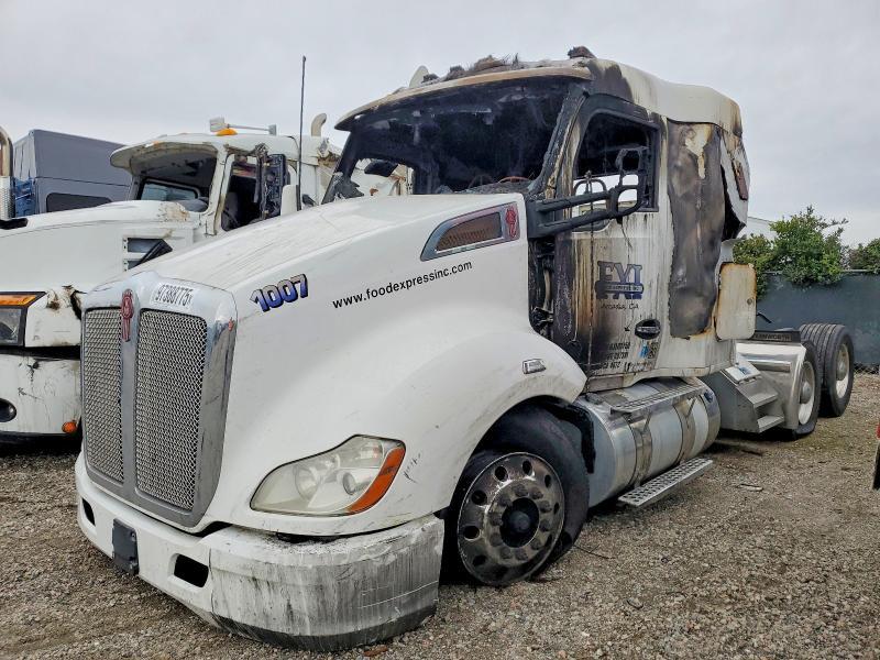 2017 Kenworth T680 Semi Truck