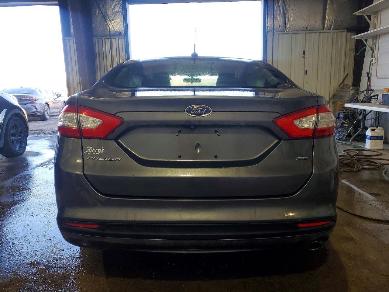 2016 Ford Fusion se