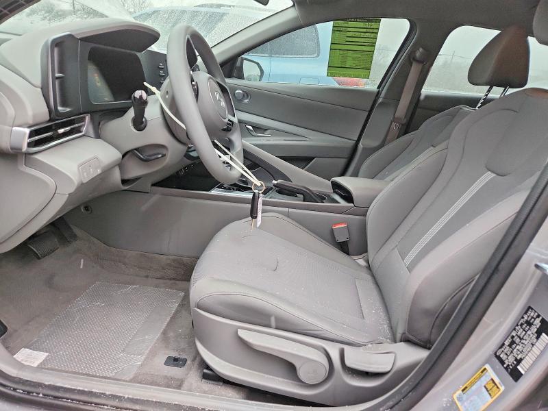 2025 Hyundai Elantra se