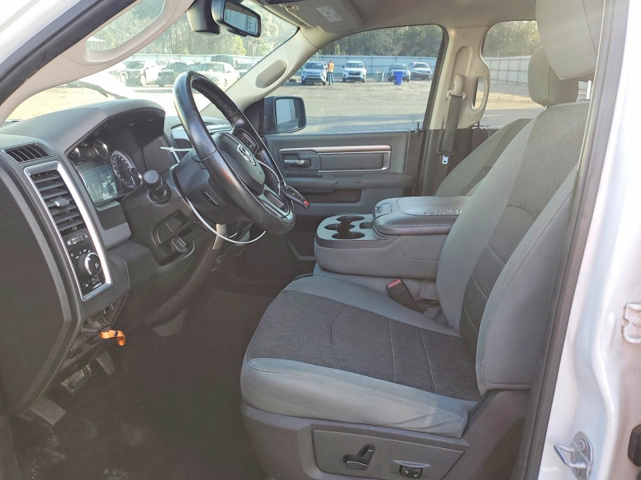 2019 Dodge RAM 1500 Classic SLT
