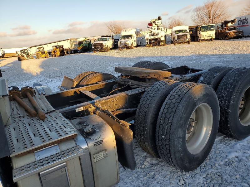 2020 Volvo VNR Semi Truck