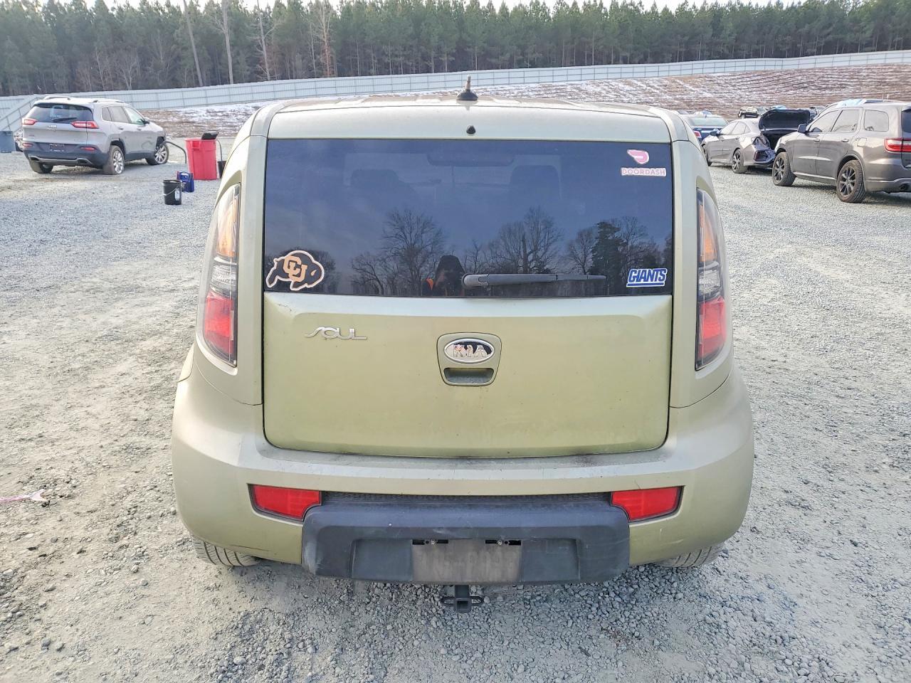 2010 KIA Soul +