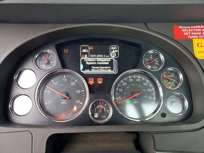 2016 Kenworth T680 Semi Truck