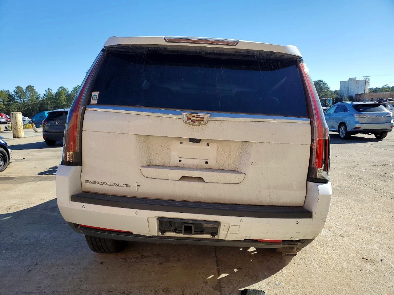 2018 Cadillac Escalade Luxury
