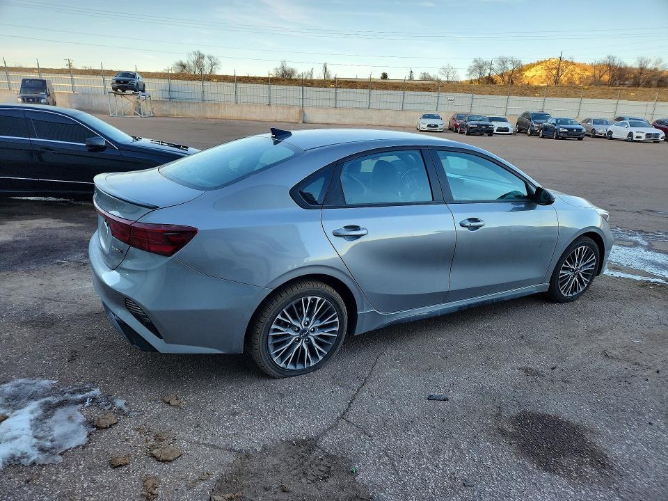 2023 KIA Forte gt Line