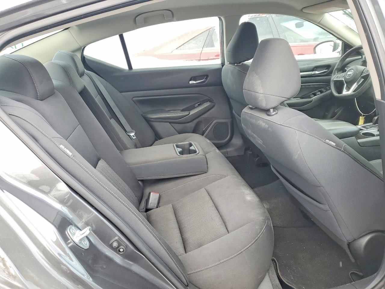 2021 Nissan Altima sv