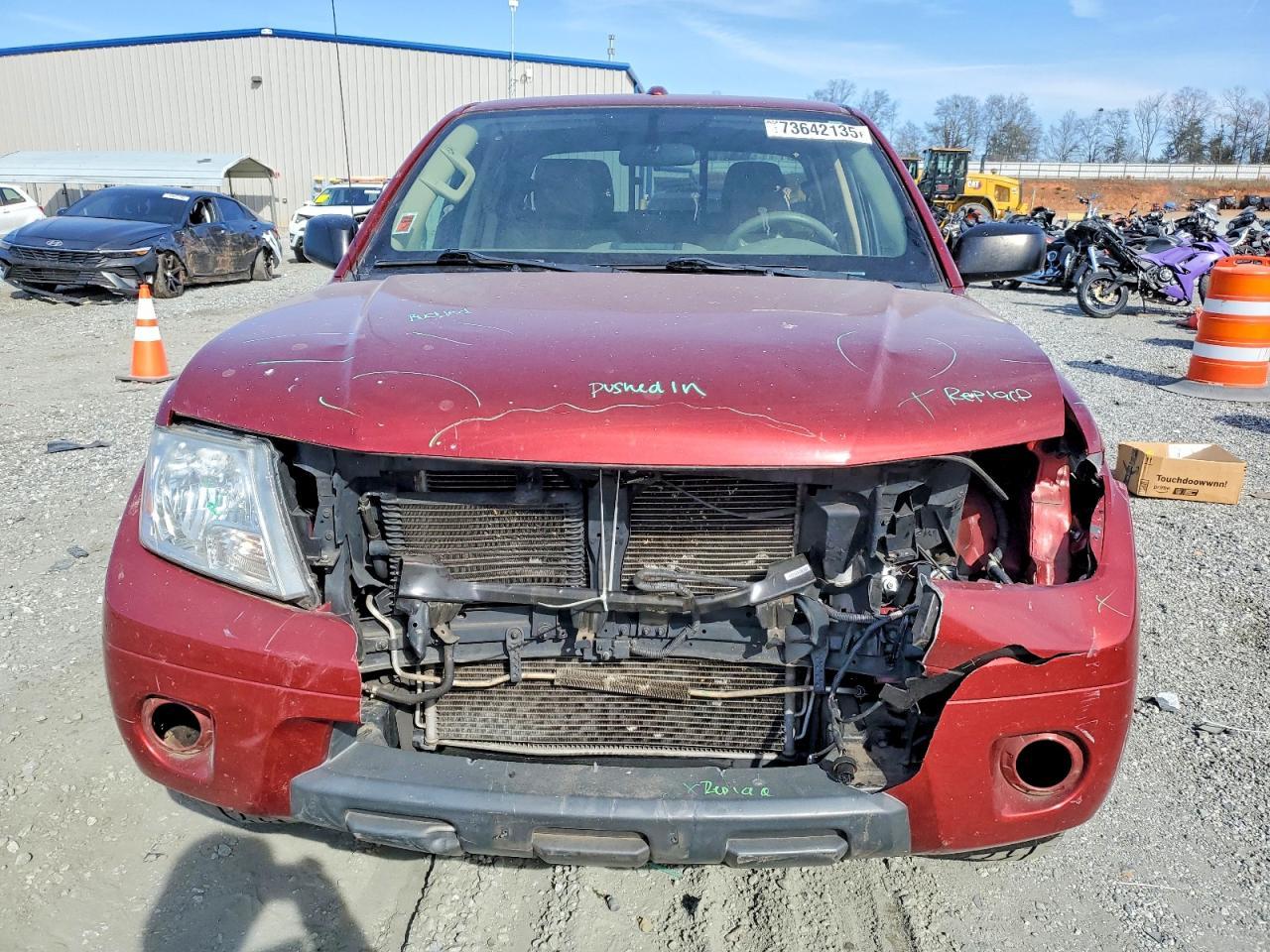 2017 Nissan Frontier sv