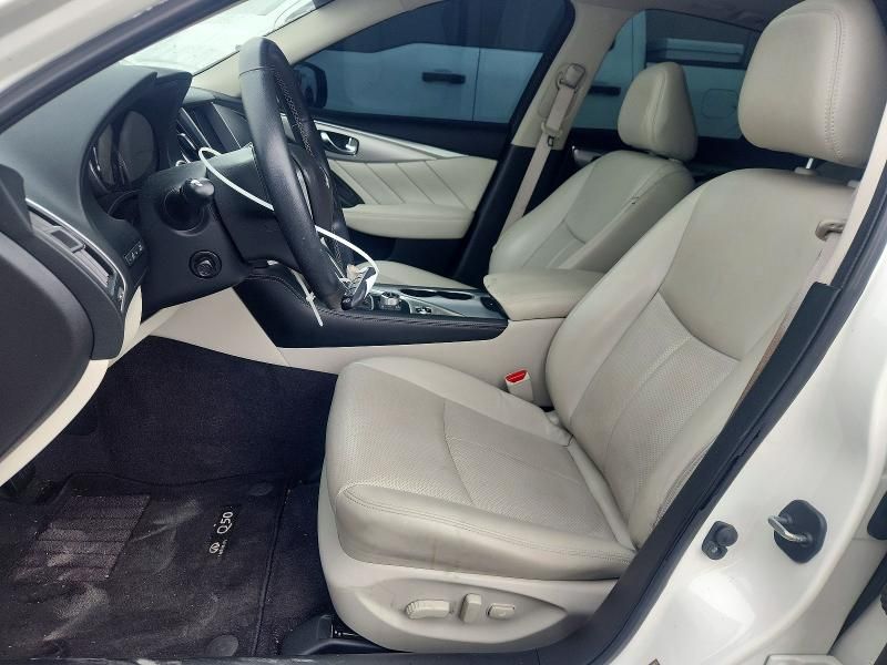 2022 Infiniti Q50 Luxe