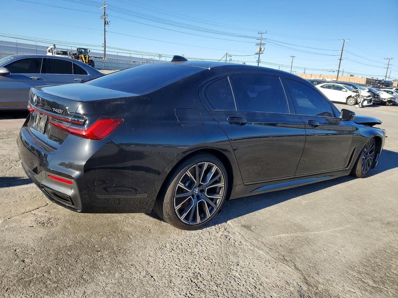 2021 BMW 740 i