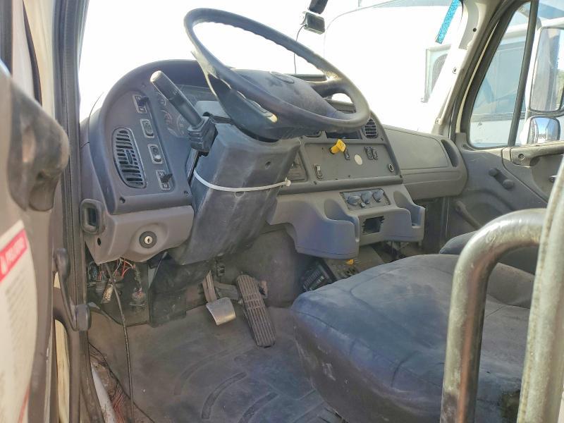 2010 Freightliner Business Class M2 Refuse Truck