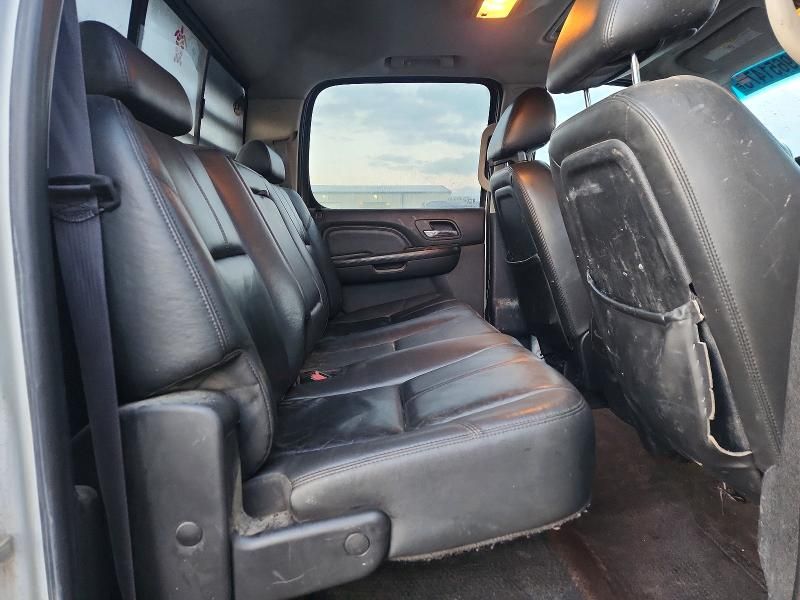 2011 GMC Sierra K3500 Denali