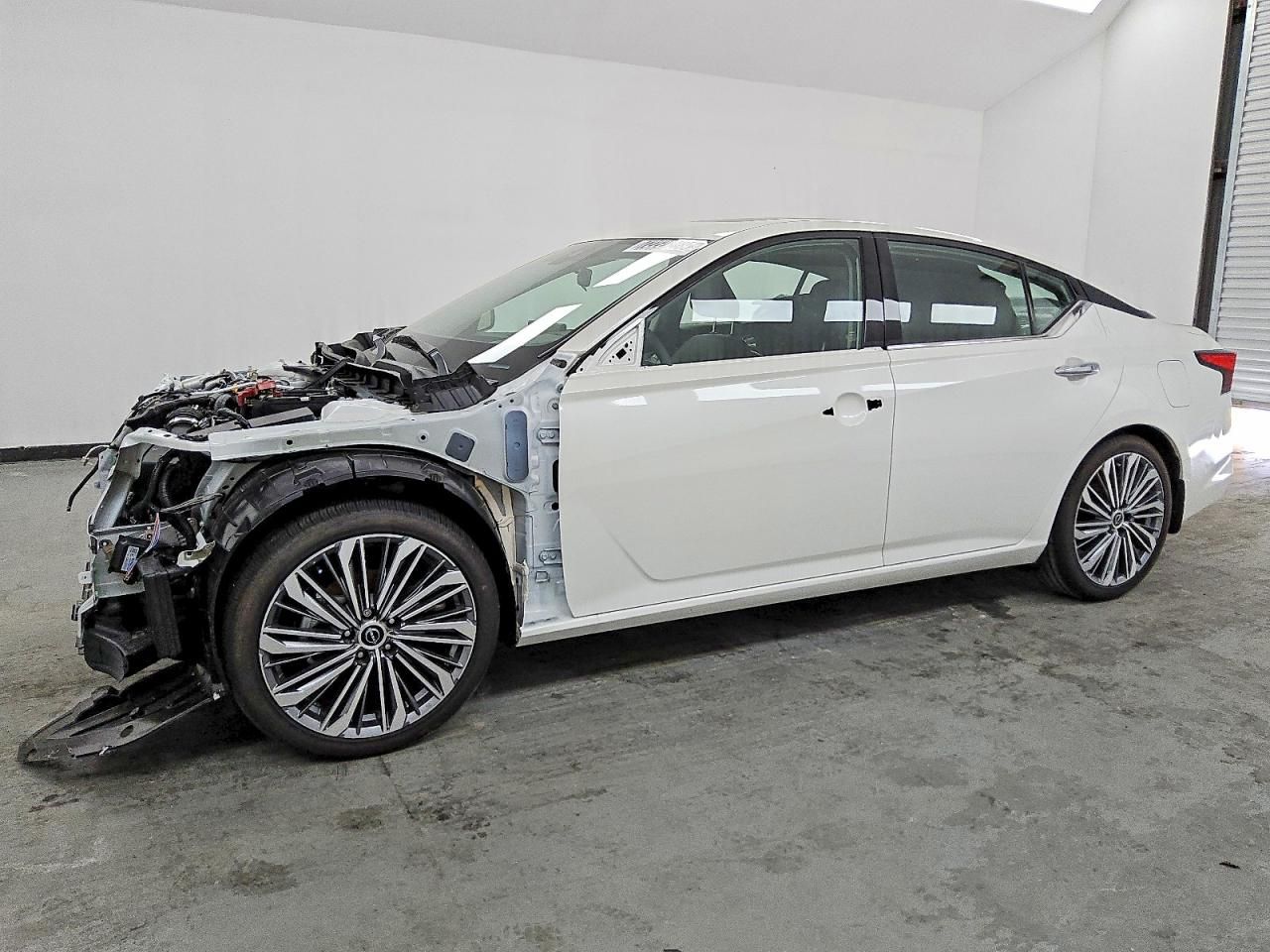 2025 Nissan Altima 2.5 sl