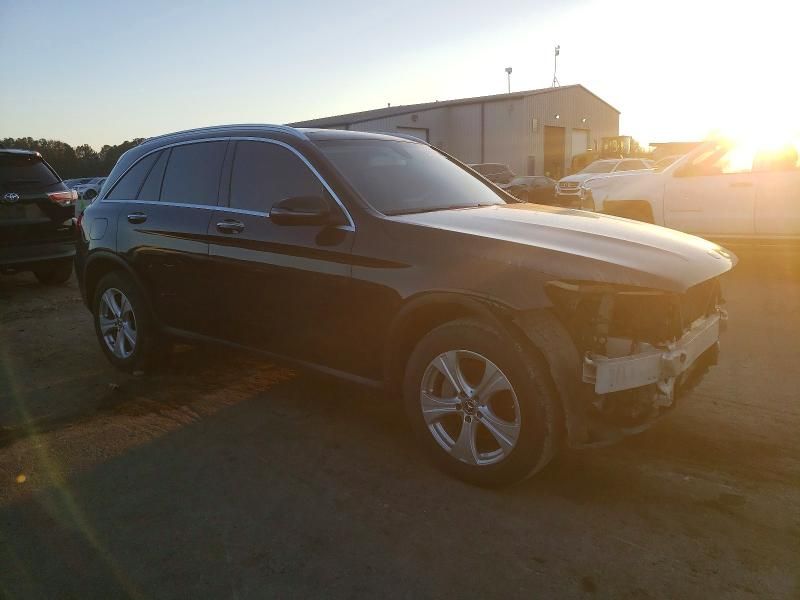 2017 Mercedes-Benz Glc 300