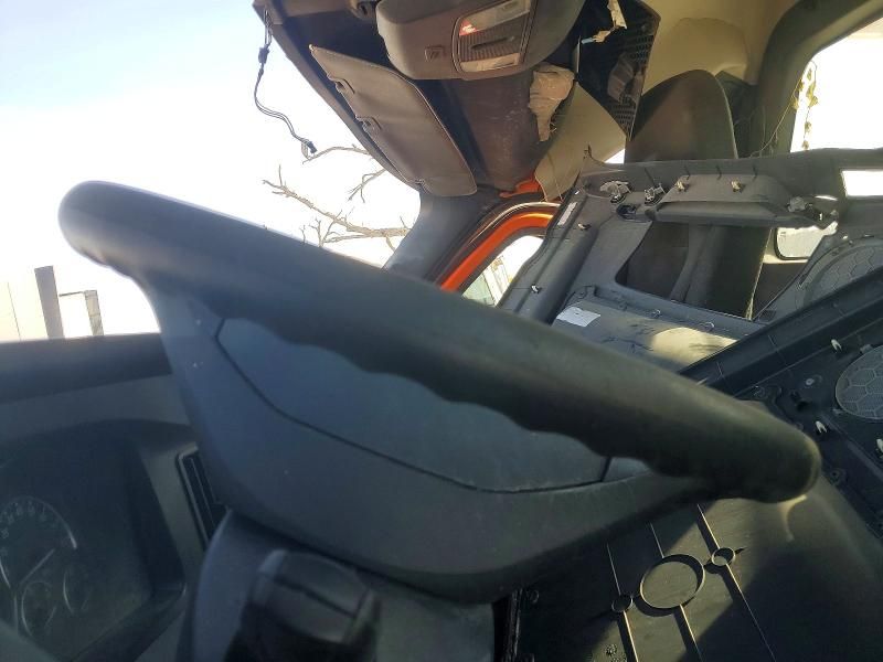 2020 Freightliner Cascadia 116 Semi Truck