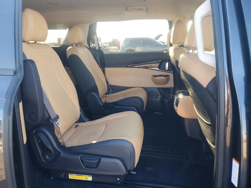2024 KIA Carnival ex