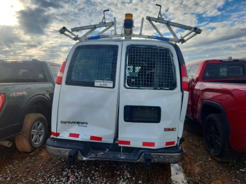 2015 GMC Savana G2500 Utility / Service Van