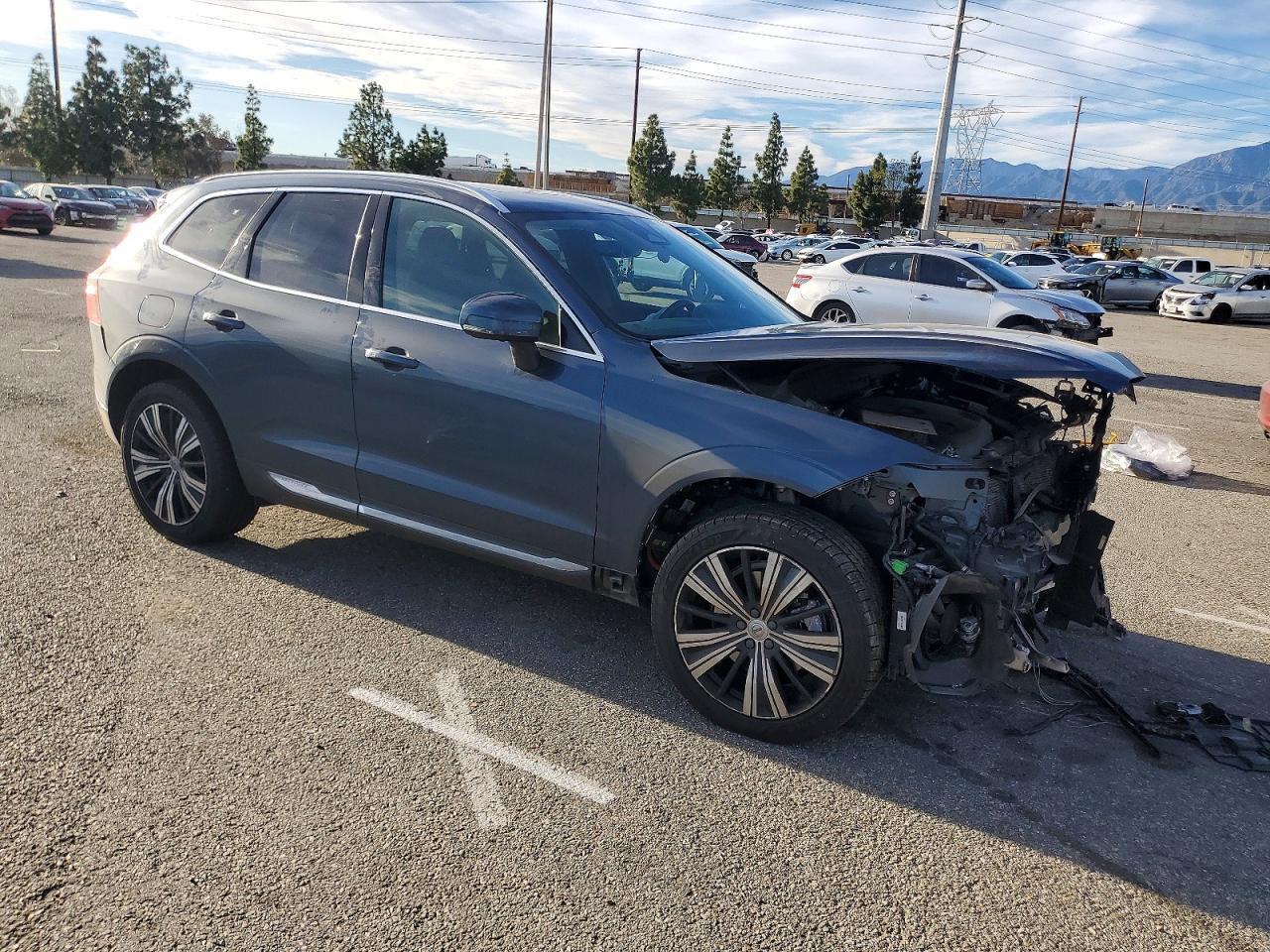 2023 Volvo Xc60 Plus