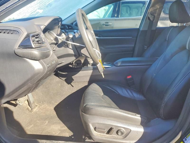 2020 Toyota Camry le