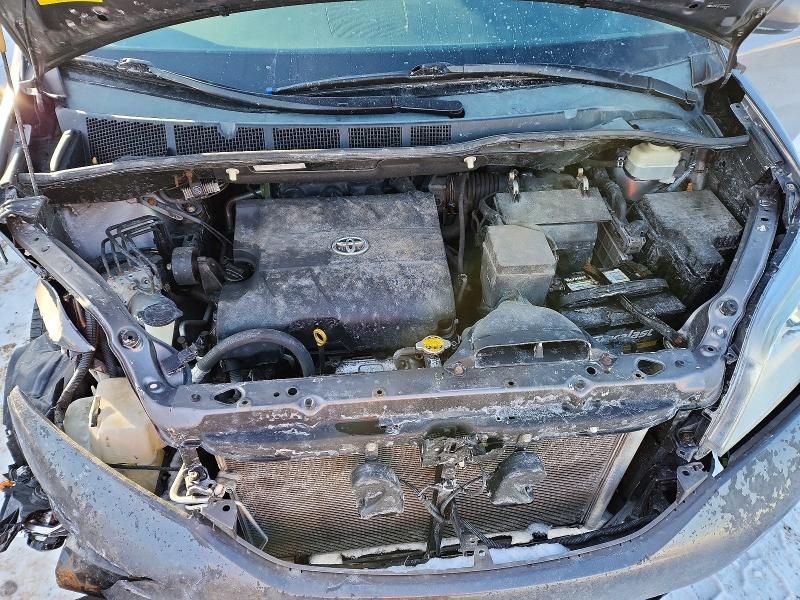 2011 Toyota Sienna xle