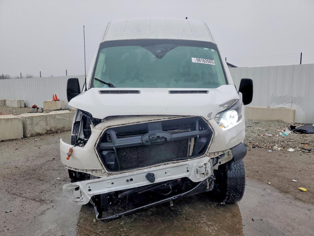 2022 Ford Transit T-250