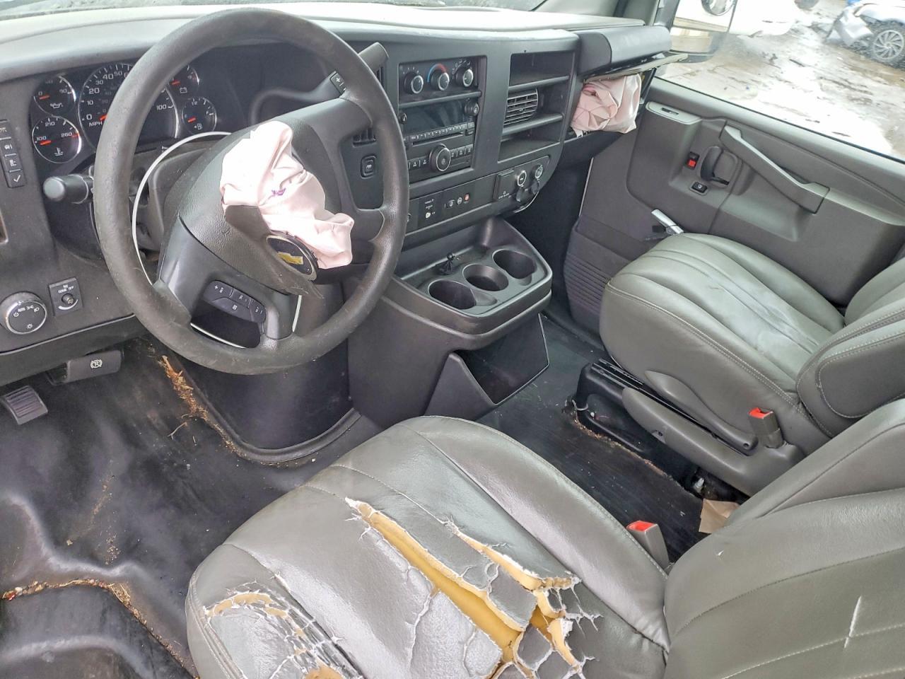 2018 Chevrolet Express G2500 Utility / Service Van