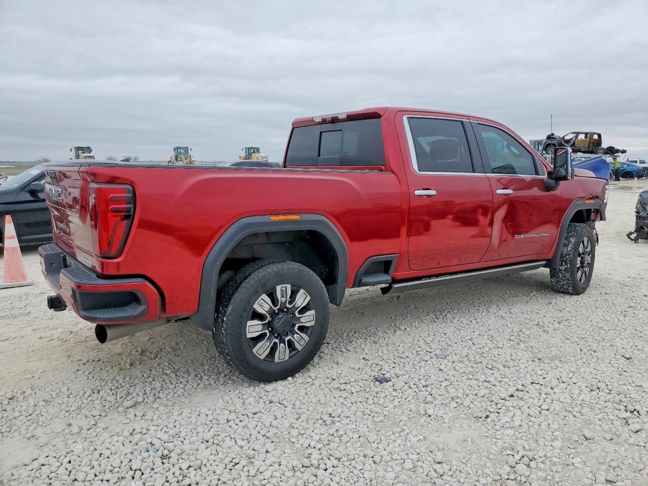 2024 GMC Sierra K2500 Denali