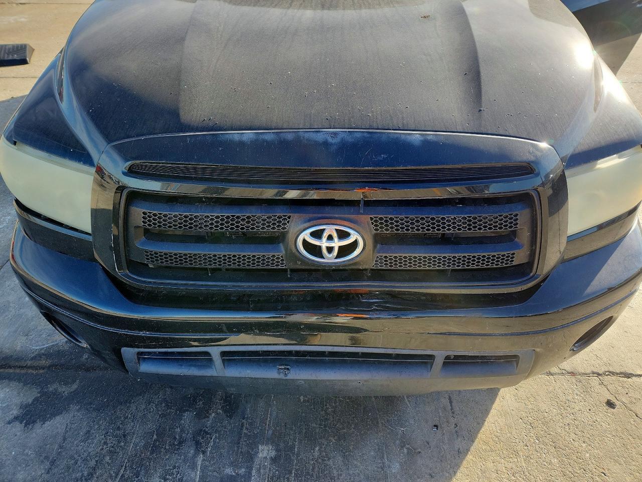 2010 Toyota Tundra Double cab SR5