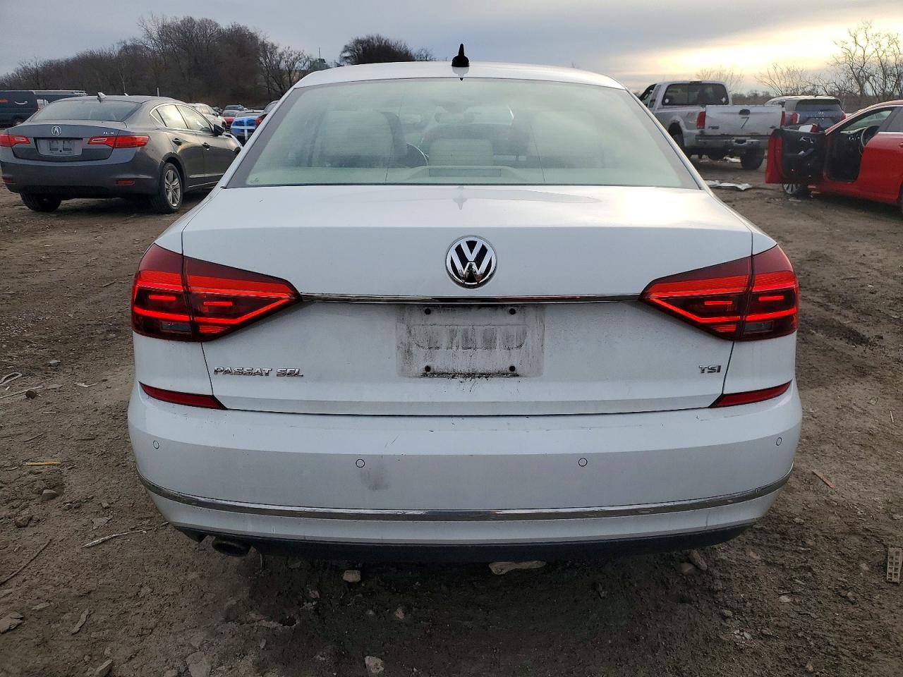 2017 Volkswagen Passat sel Premium