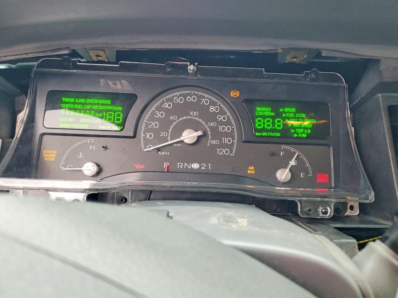 2005 Lincoln Town car Signature Limited