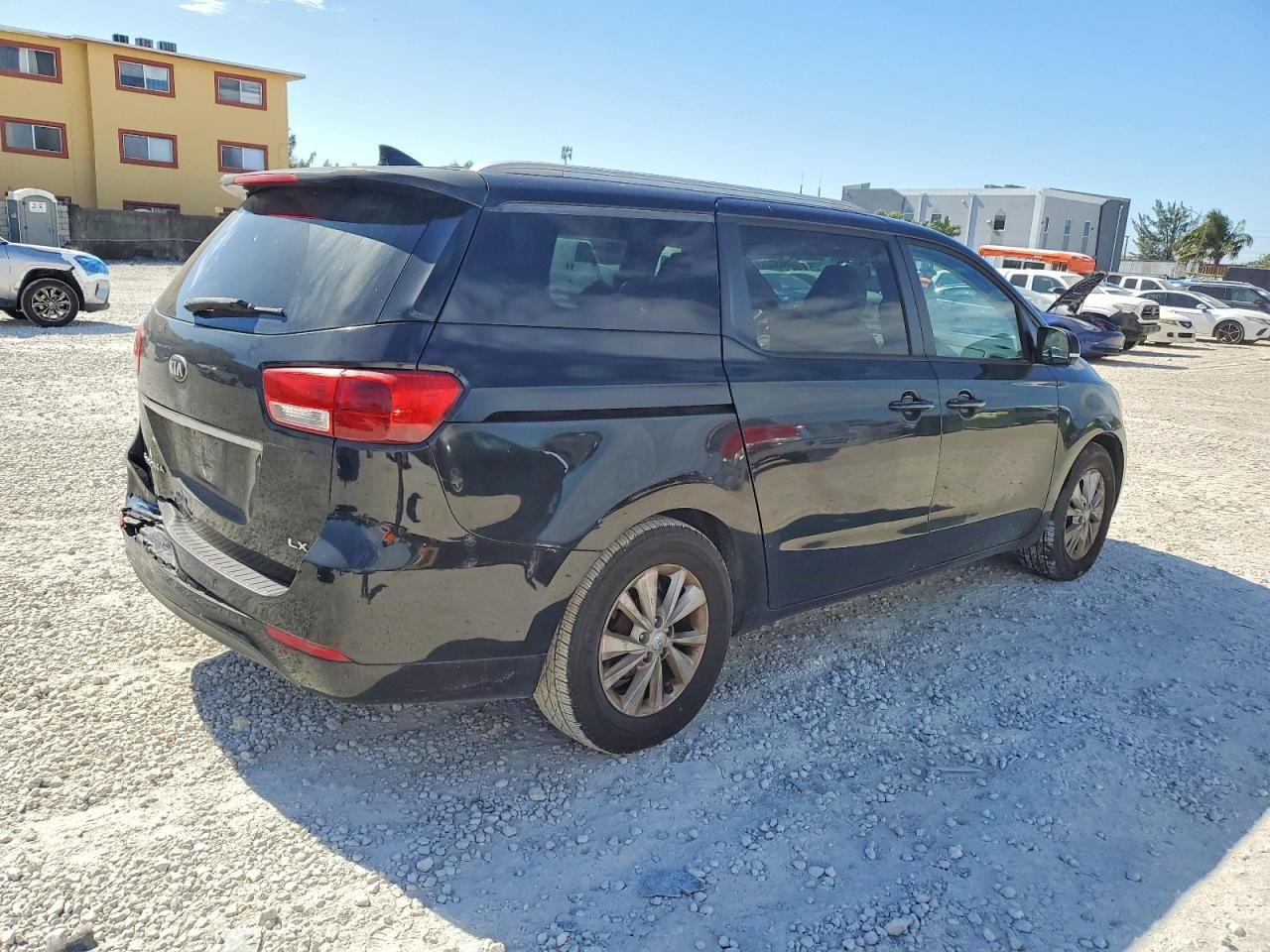 2016 KIA Sedona lx