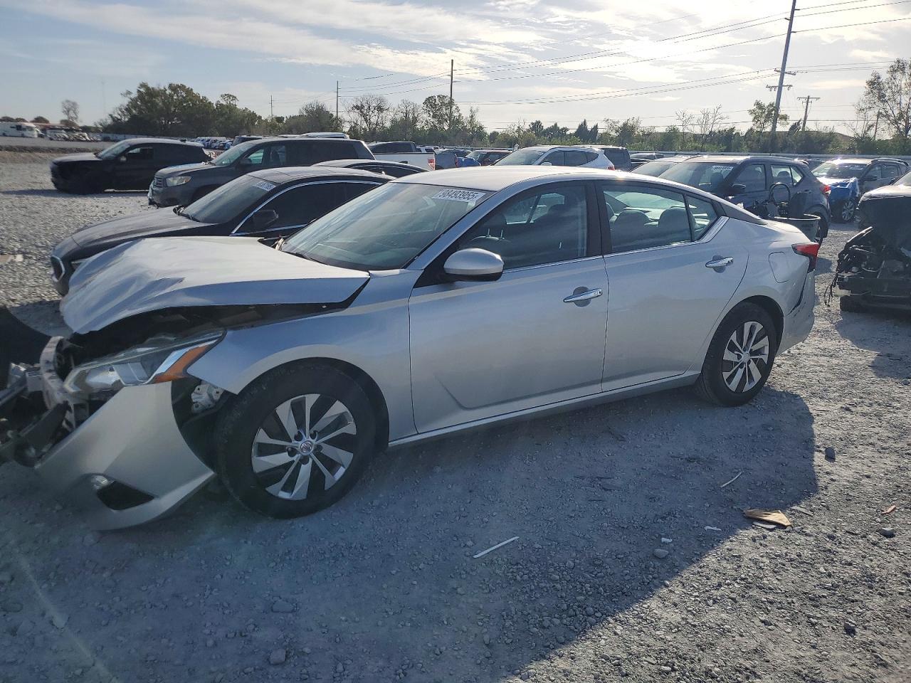 2020 Niss Altima 2.5 s