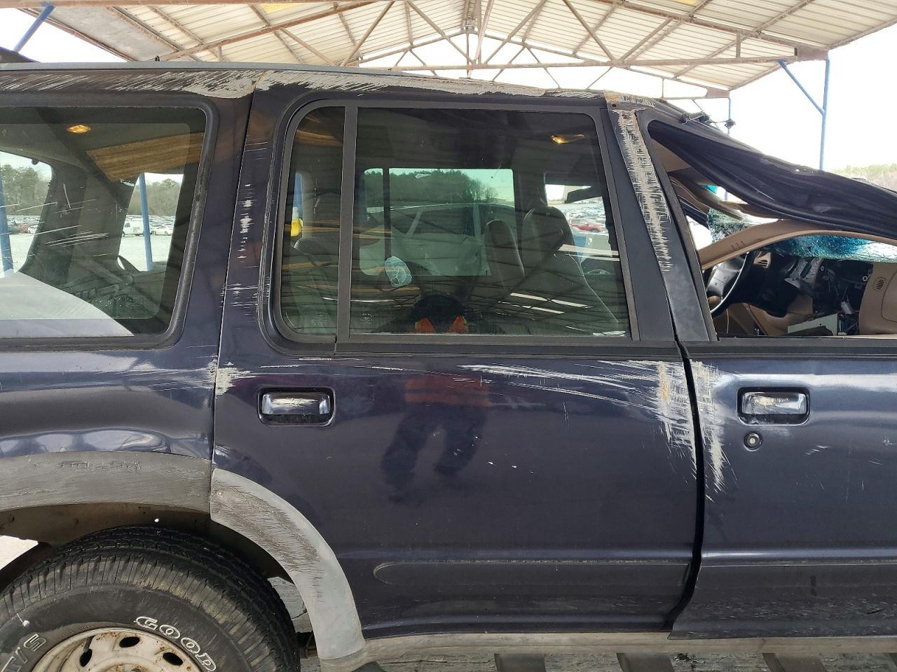 1999 Ford Explorer