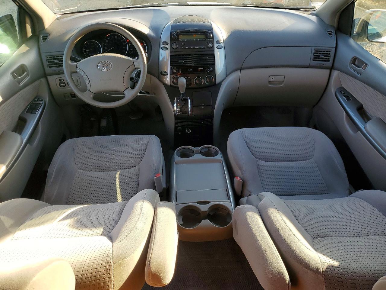 2006 Toyota Sienna ce