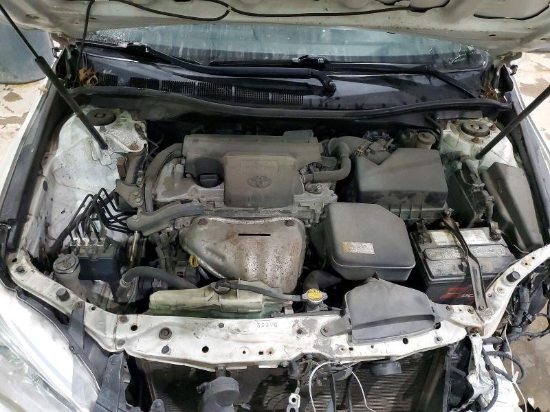 2015 Toyota Camry le